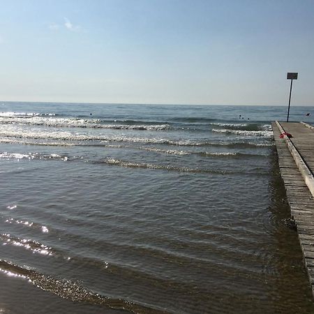 Centralissime Mansarde Piazza Brescia Jesolo Extérieur photo